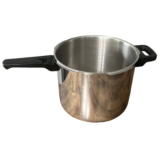 Fagor Stainless Steel 7 Liter Pressure Cooker Pot ONLY-No Pressure Top 918060037 - Picture 6 of 8